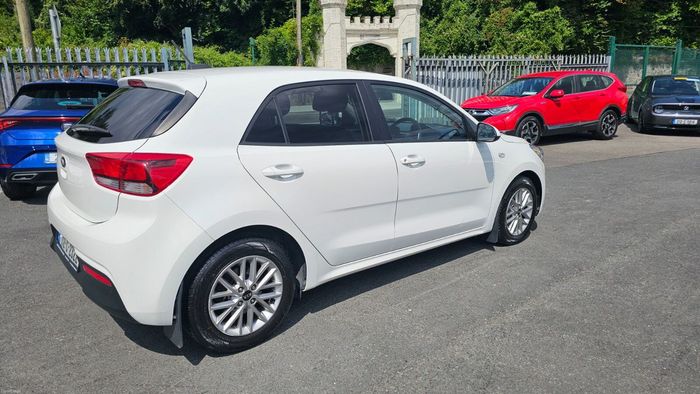 Kia Rio 2021