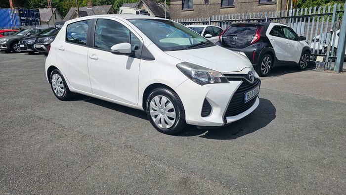 Toyota Yaris 2015