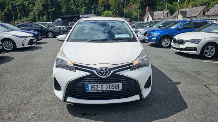 Toyota Yaris 2015