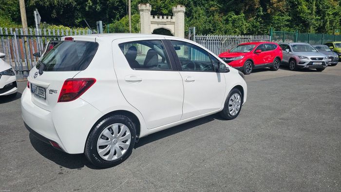 Toyota Yaris 2015