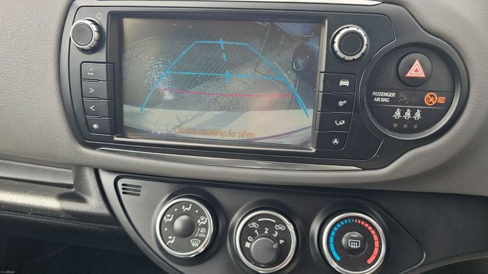 Toyota Yaris 2015