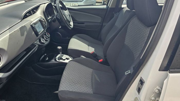 Toyota Yaris 2015