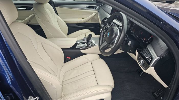 BMW 5 Series 2020