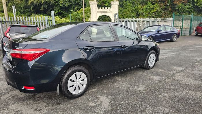 Toyota Corolla 2015