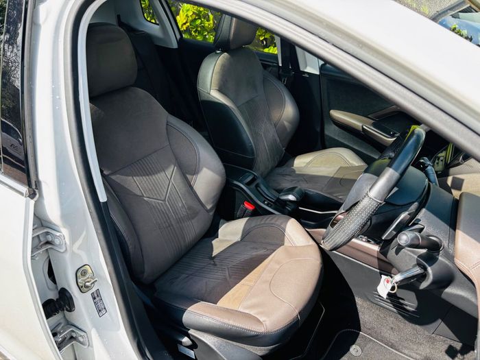 Peugeot 2008 2015