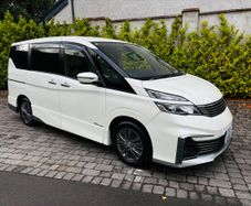 Nissan Serena 2017