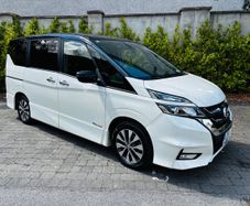 Nissan Serena 2017