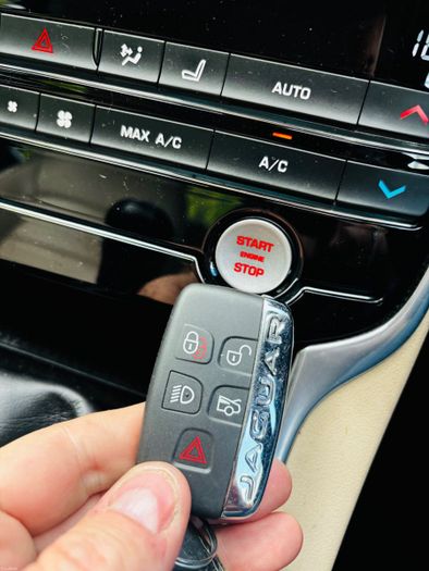 Jaguar XE 2017