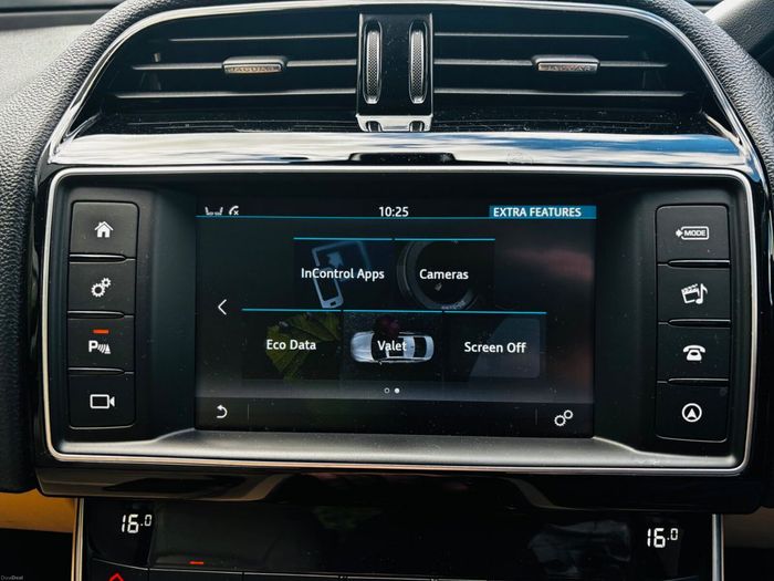 Jaguar XE 2017