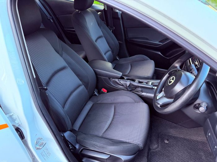Mazda 3 2015