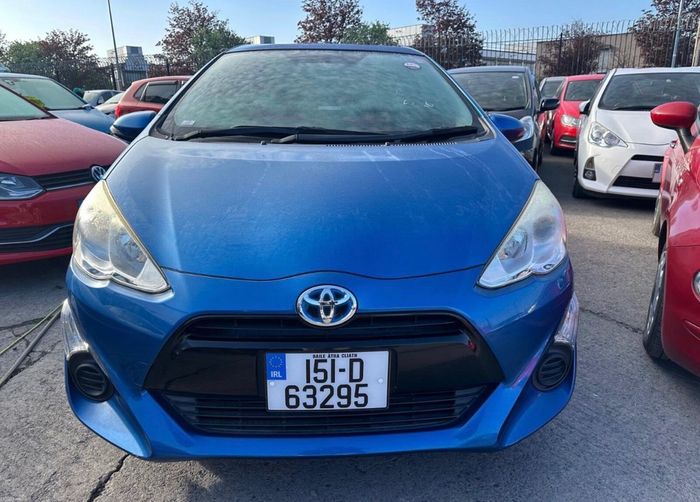 Toyota Aqua 2015