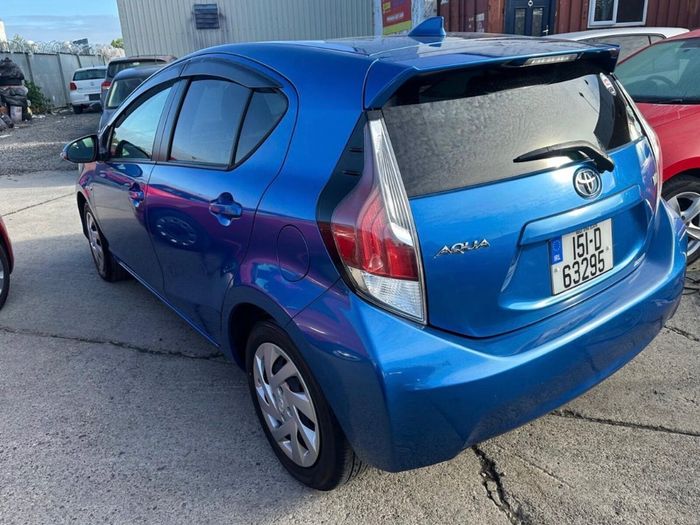 Toyota Aqua 2015