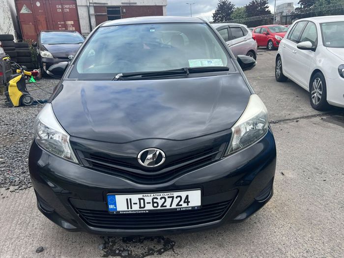 Toyota Vitz 2011