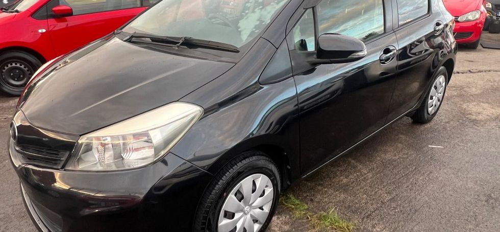 Toyota Vitz 2014