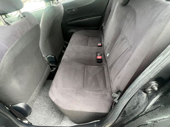 Toyota Vitz 2014
