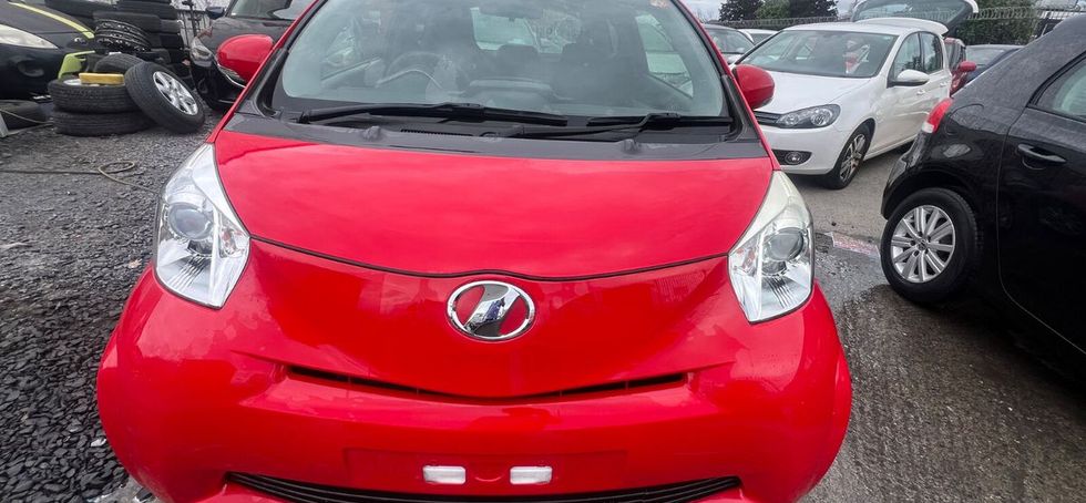 Toyota iQ 2015