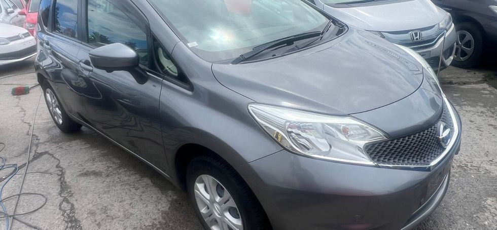 Nissan NOTE 2015