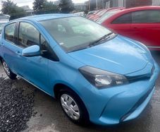 Toyota Vitz 2015