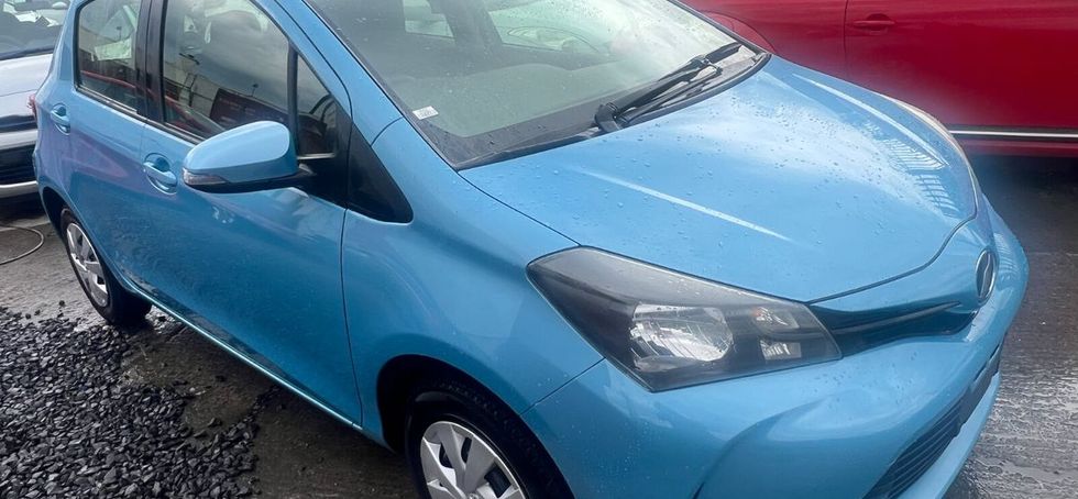 Toyota Vitz 2015