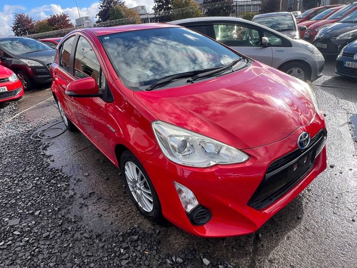 Toyota Aqua 2015