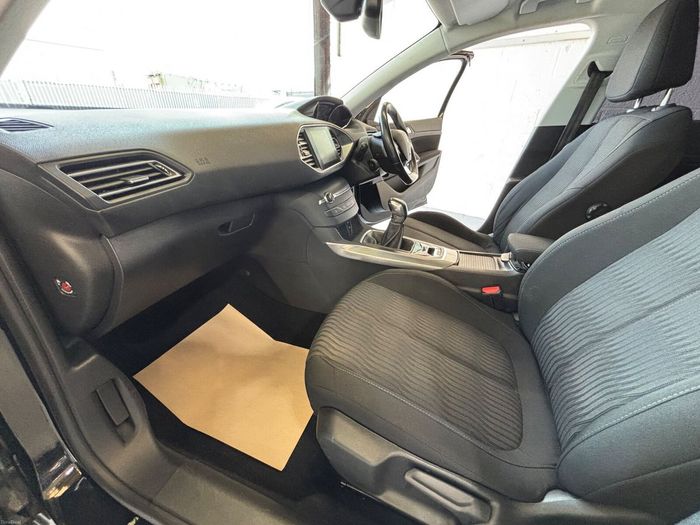Peugeot 308 2015