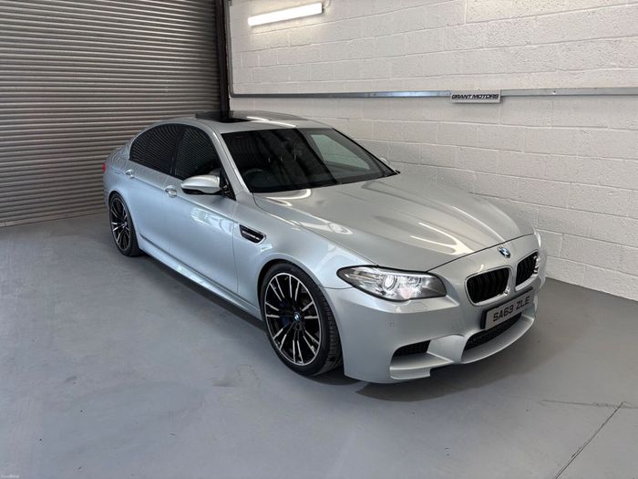 BMW M5 2013