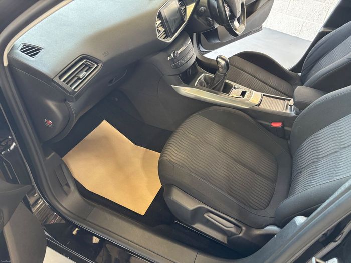 Peugeot 308 2015