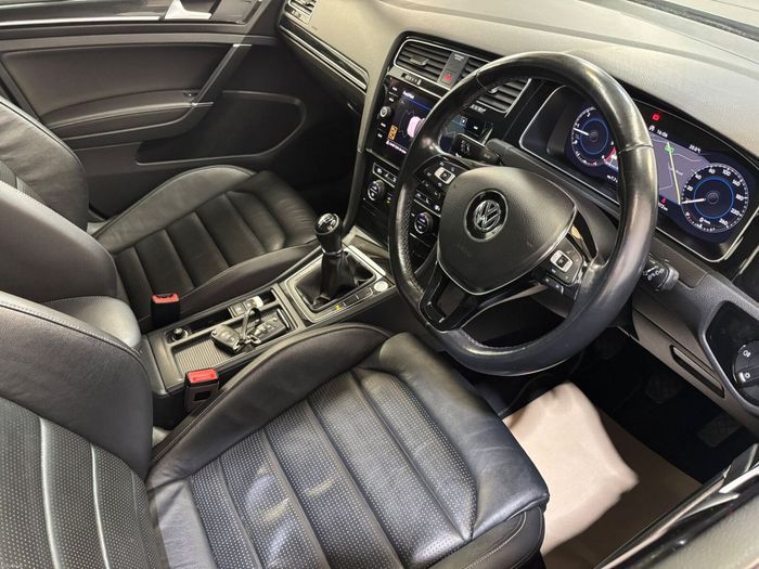 Volkswagen Golf 2020