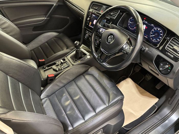 Volkswagen Golf 2020