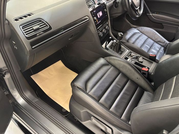 Volkswagen Golf 2020