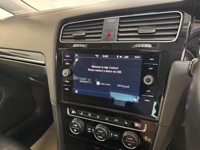 Volkswagen Golf 2020