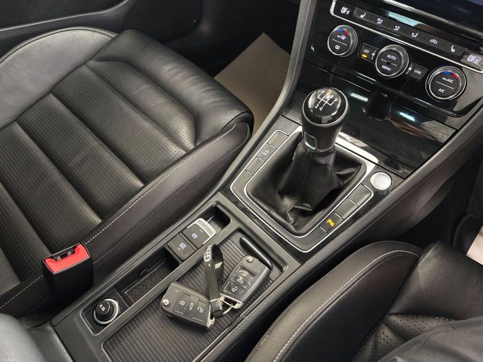 Volkswagen Golf 2020