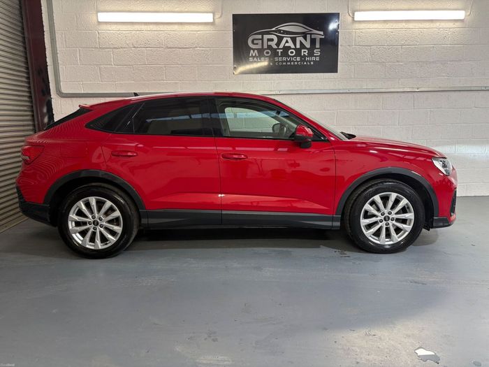 Audi Q3 2021