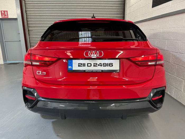 Audi Q3 2021