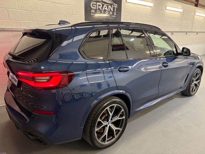 BMW X5 2021