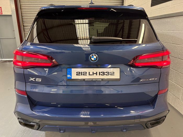 BMW X5 2021