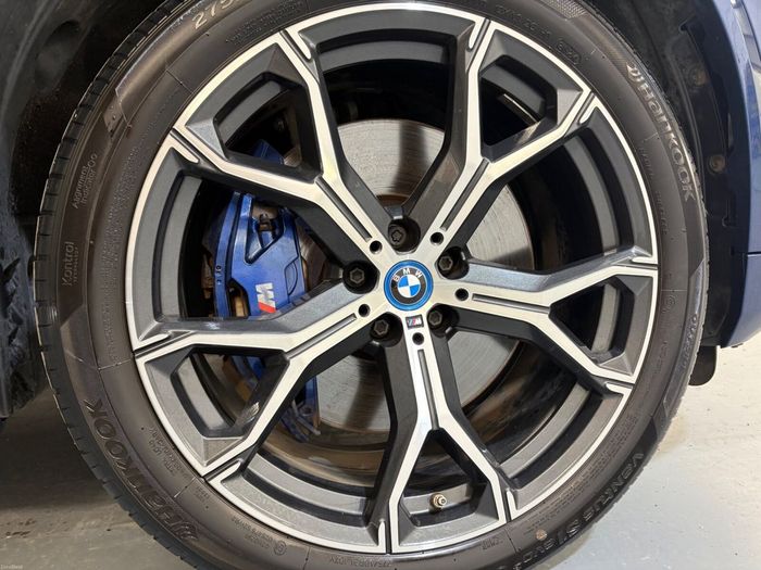 BMW X5 2021