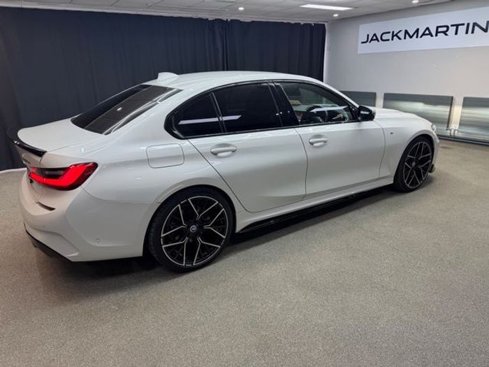 BMW 3 Series 2019
