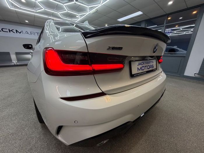 BMW 3 Series 2019