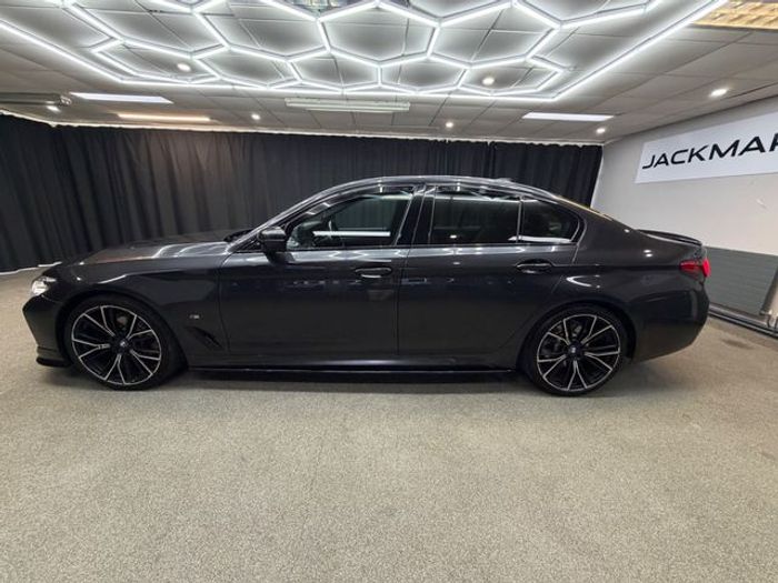 BMW 5 Series 2021