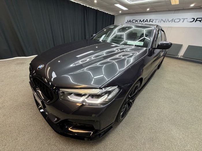 BMW 5 Series 2021