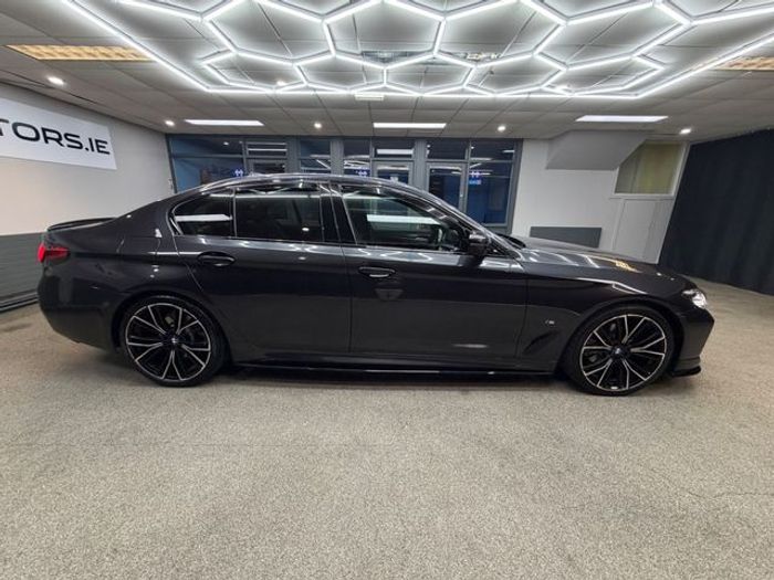 BMW 5 Series 2021