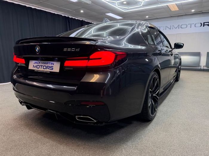 BMW 5 Series 2021