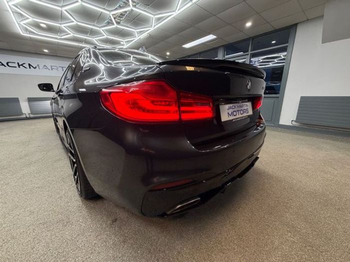 BMW 5 Series 2019