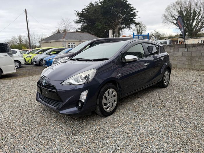 Toyota Aqua 2015
