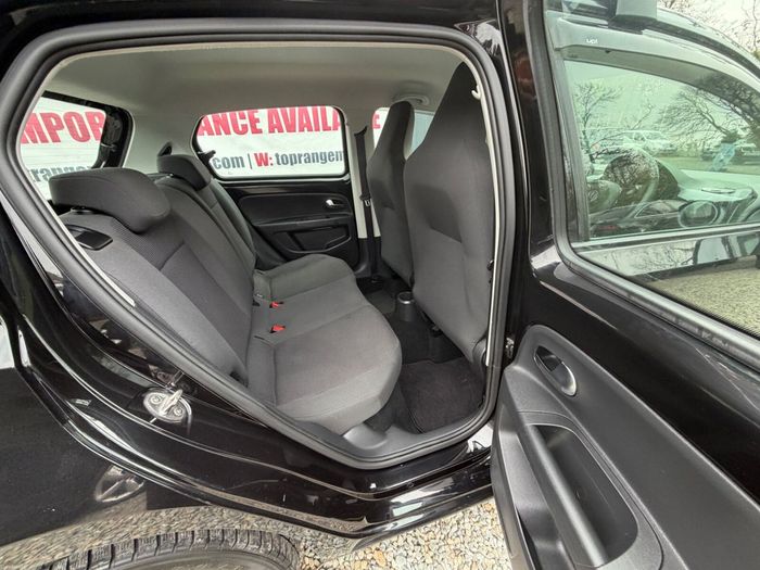Volkswagen Up! 2015