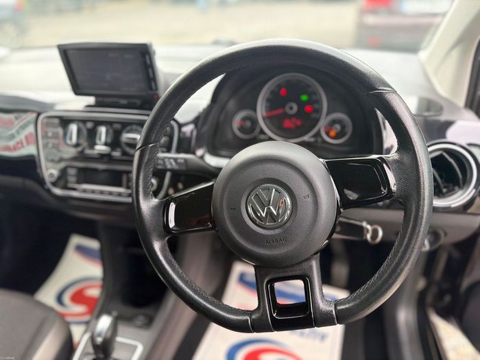 Volkswagen Up! 2015