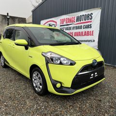 Toyota Sienta 2016
