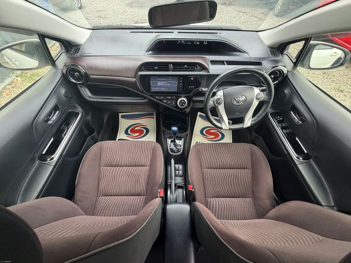 Toyota Aqua 2015