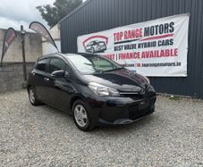 Toyota Vitz 2015